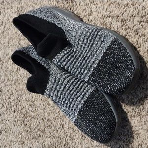 Women's walking shoes sock sneakers slip-on air cushion design size 35